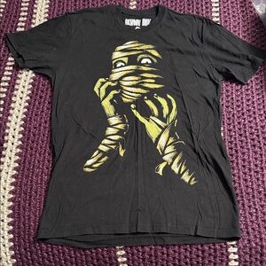 Black and Gold Reptile Graphic T-Shirt